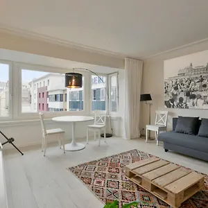 Center - Only 50m From The Beach! , Ostende Belgique